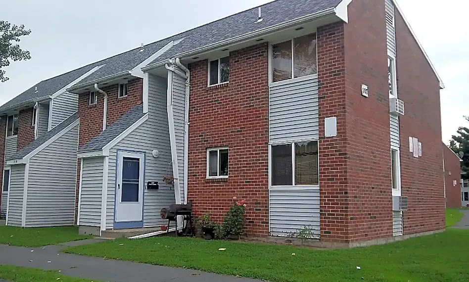 Piper Brook Apartments — Photo 1
