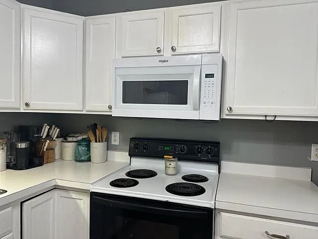 303 Barbour Road Ln — Photo 3