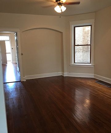 4th image of 4049 N Marmora Ave #1