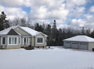 16 Partridge Ln, Orrington, ME 04474