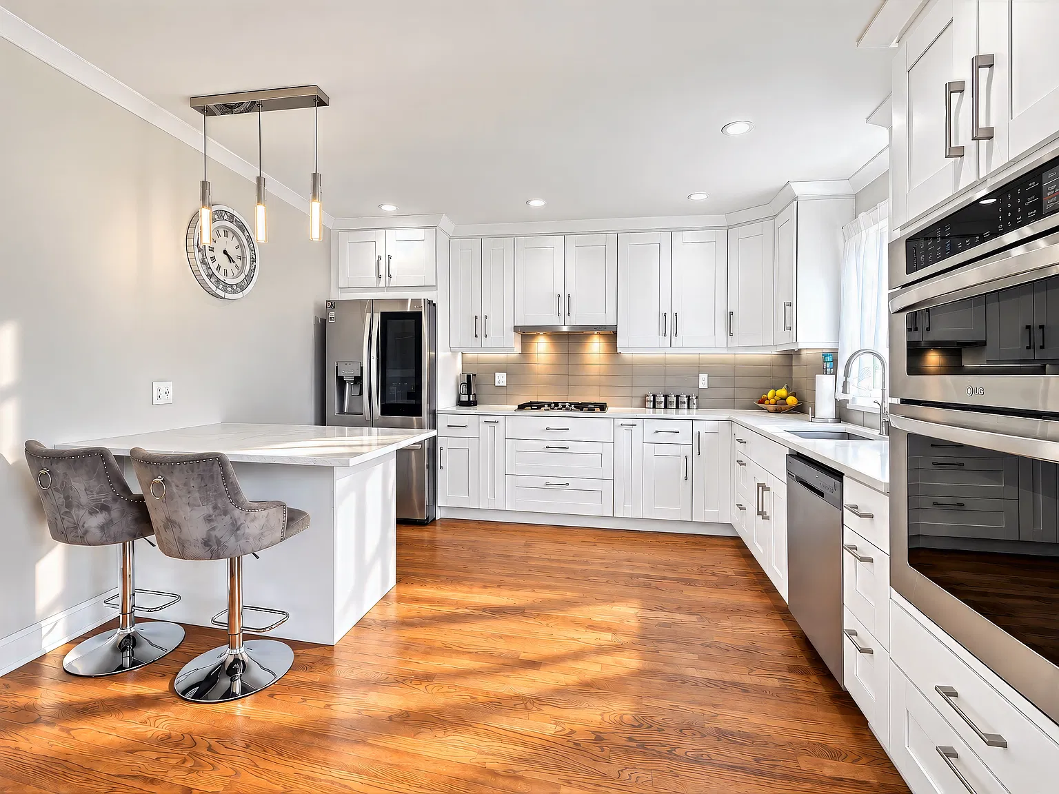 4 bed, 2.5 bath, 2844 sqft, $6,200 — Photo 4