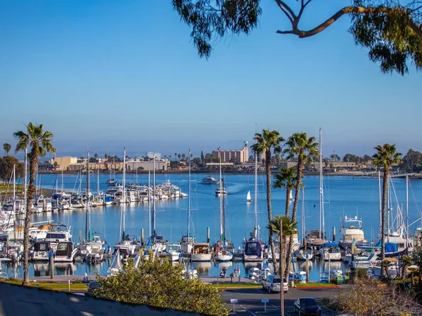 1528 Glorietta Blvd, Coronado, CA 92118