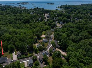 523 Leetes Island Rd, Branford, CT 06405