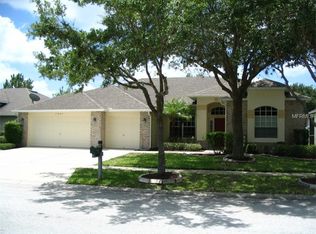 19205 Dove Creek Dr, Tampa, FL 33647