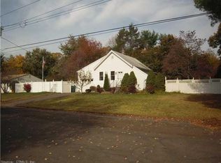 56 Pinewood Rd, Hamden, CT 06518