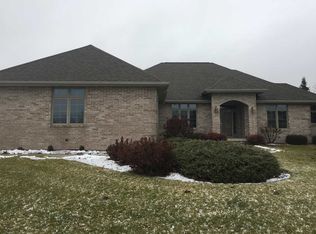 3049 Seafarer Way, Suamico, WI 54173