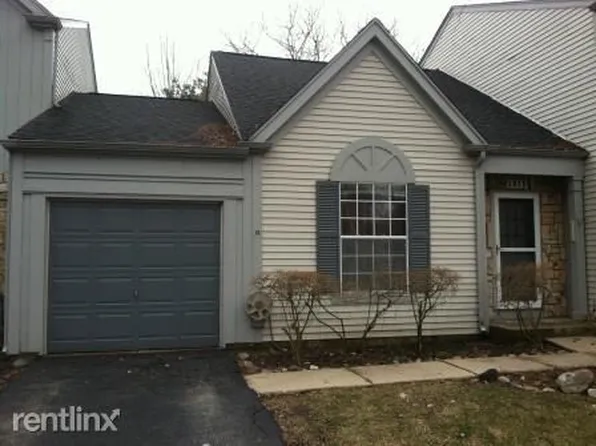 1915 Ozark Pkwy, Algonquin, IL 60102