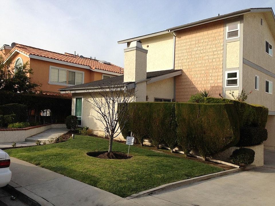 1st image of 2603 Voorhees Ave #B