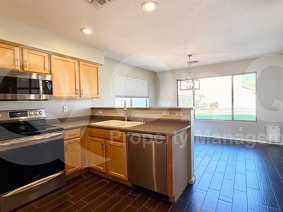 4th image of 14700 W Carlin Dr