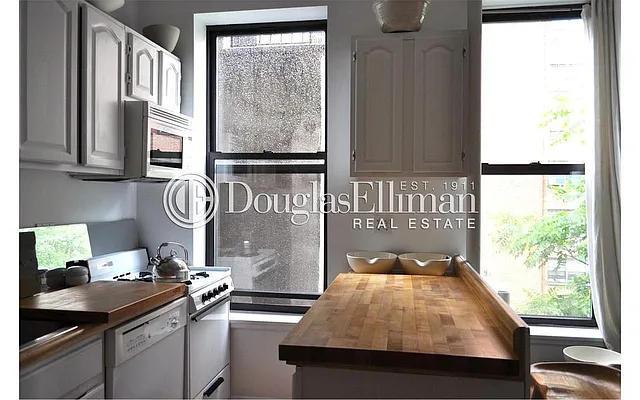 Rented by Douglas Elliman | media 3