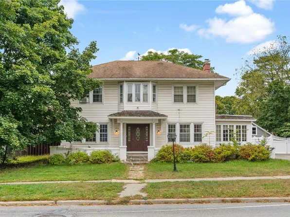 67 S Grand Avenue, Poughkeepsie, NY 12603