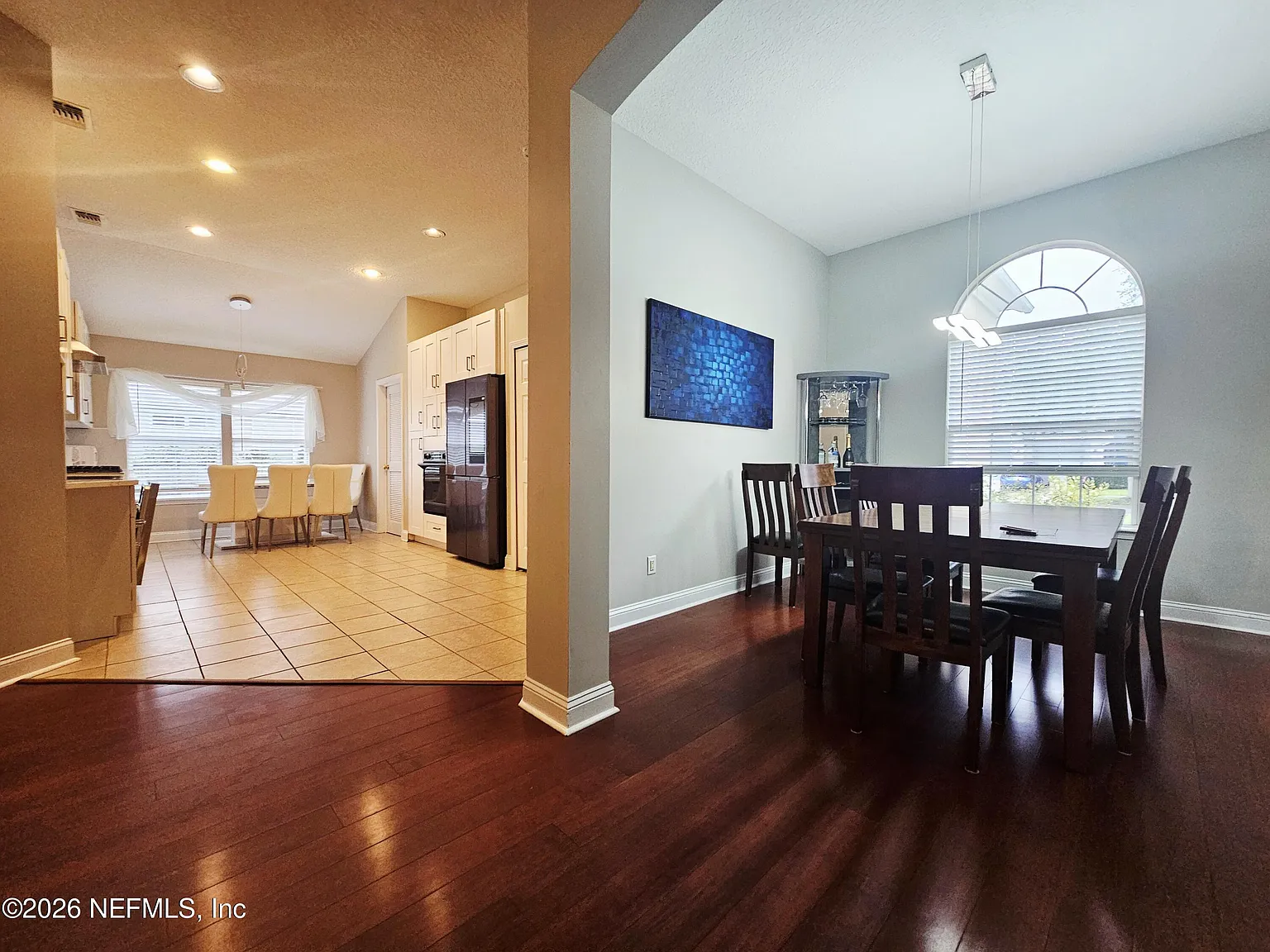5 bed, 3.0 bath, 2378 sqft, $3,000 — Photo 3