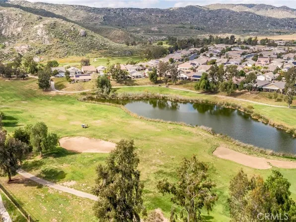 8180 Pavin Ln, Hemet, CA 92545