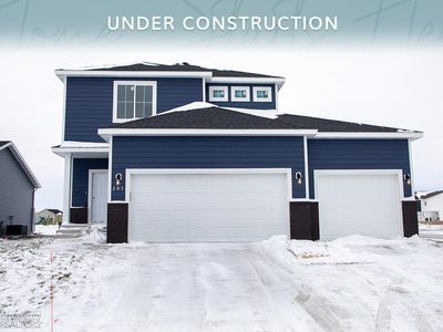 201 Lionheart Dr, Horace, ND, 58047