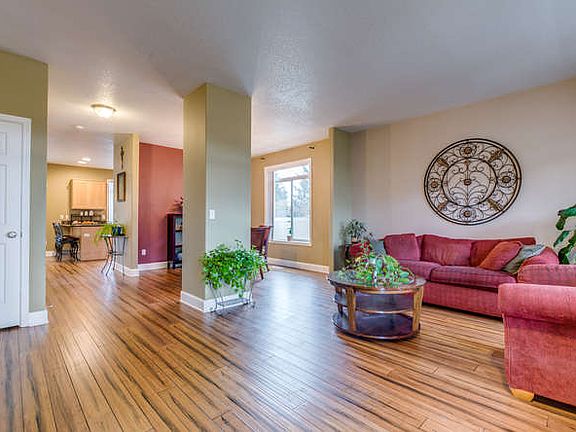 3rd image of 3203 NE 141st Ave