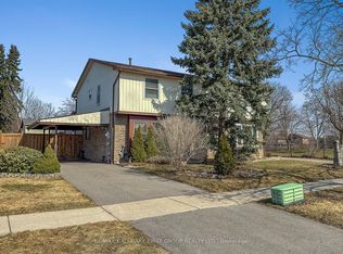 103 Nancy McCredie Dr, Brampton, ON L6X 2N4