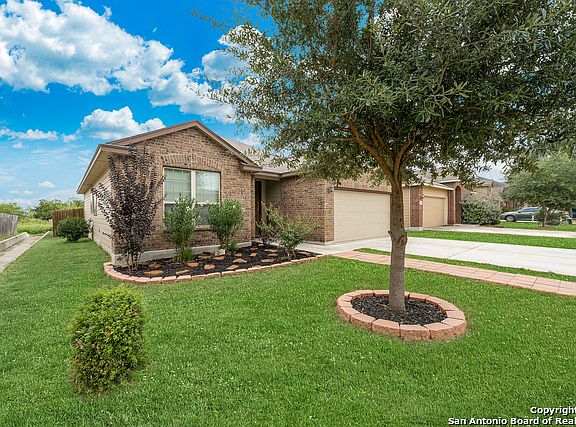 2nd image of 16922 Mandolino Ln