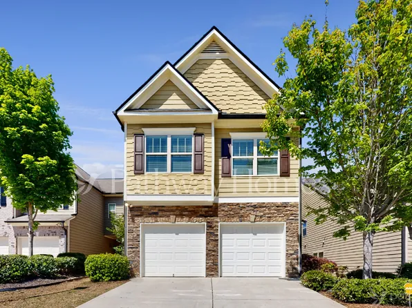 3922 Lake Manor Way, Atlanta, GA 30349