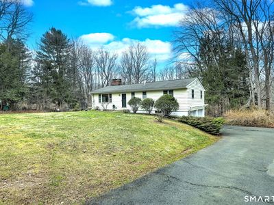 (Undisclosed Address), Woodbridge, CT, 06525