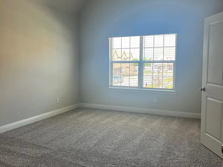 6106 Blythe Dr — Photo 17
