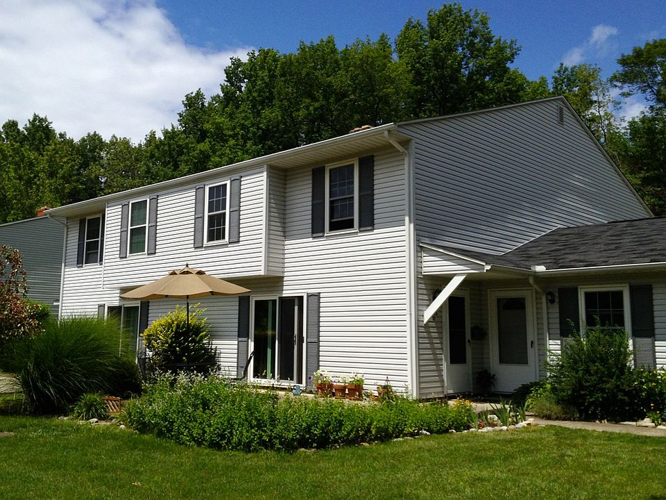 8115 D Independence Dr. 7/13
