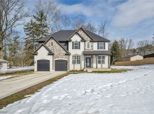 19736 Westwood Dr, Strongsville, OH 44149