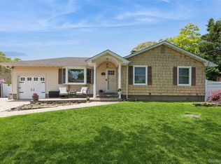 26 New York Avenue, Port Jefferson, NY 11776