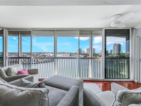 250 Park Shore Dr APT 803