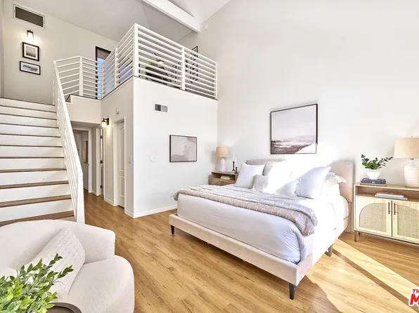 10929 Morrison St APT 4, North Hollywood, CA 91601