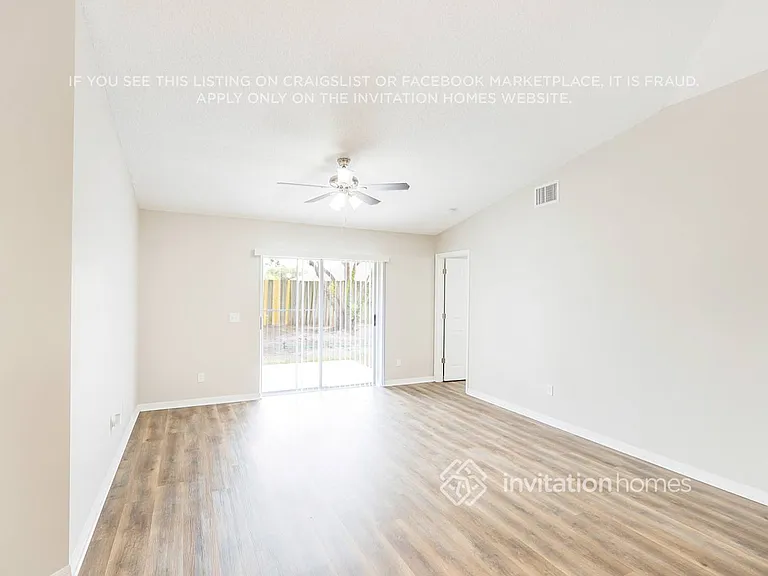 13405 Prestwick Dr — Photo 2