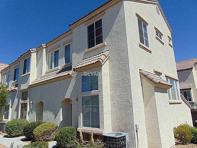 1st image of 1421 Sindelar Ct