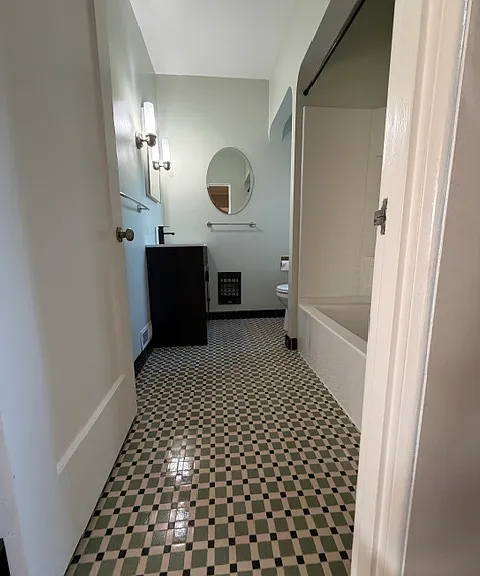 144 Bayview Ave — Photo 14