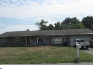 1029 Excelsior Dr, Upper Chichester, PA 19014