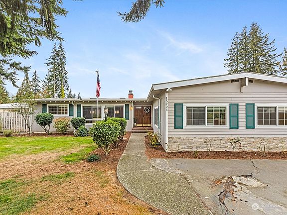 2nd image of 16724 20th Avenue W