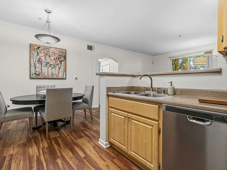 Preserve at Blue Ravine Apartments — Photo 20