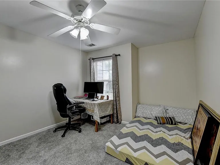 2602 Pierce Brennen Ct — Photo 36