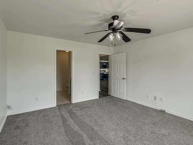 6151 Wooster St — Photo 25
