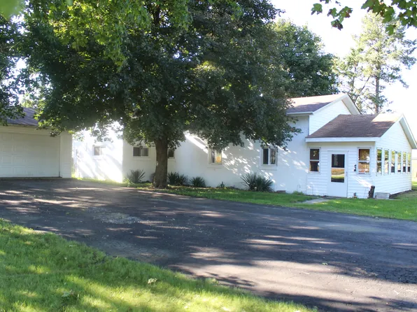 609 S Shabbona Rd, Shabbona, IL 60550