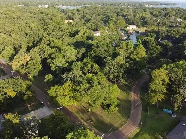 Lake Dr, Mabank, TX 75156