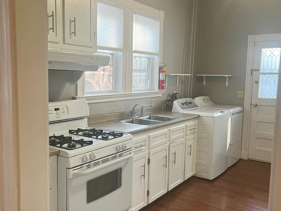 W/D located in-unit for ease and convenience