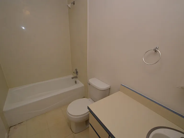 4115 E North St #6 — Photo 5