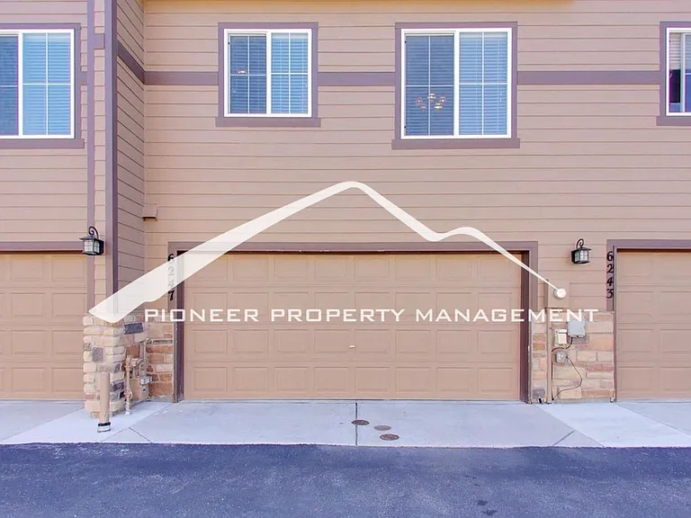6247 Fowler Mill Point — Photo 4