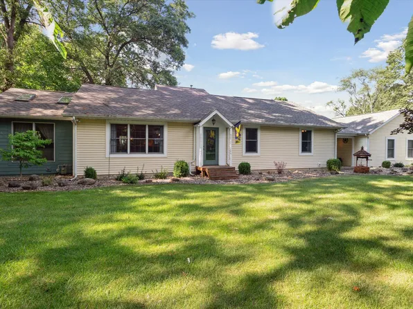 33944 Redfield St, Niles, MI 49120