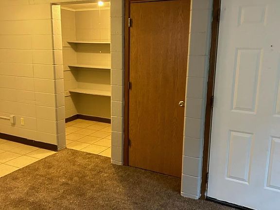 4th image of 3123 Medina Ave APT A