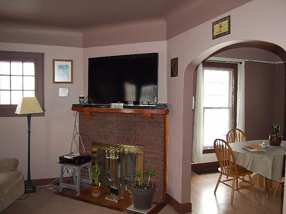 4th image of 406 Litchfield St