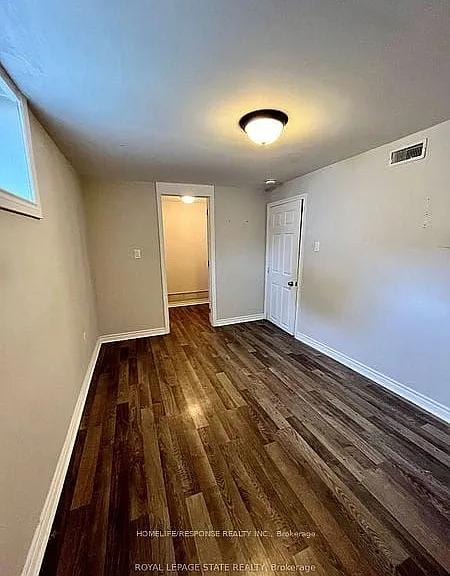 43 Woodlawn Ave #BASEMENT — Photo 7