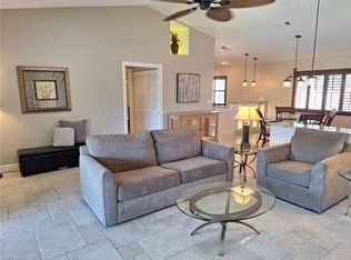 193 Albi Rd APT 6, Naples, FL 34112