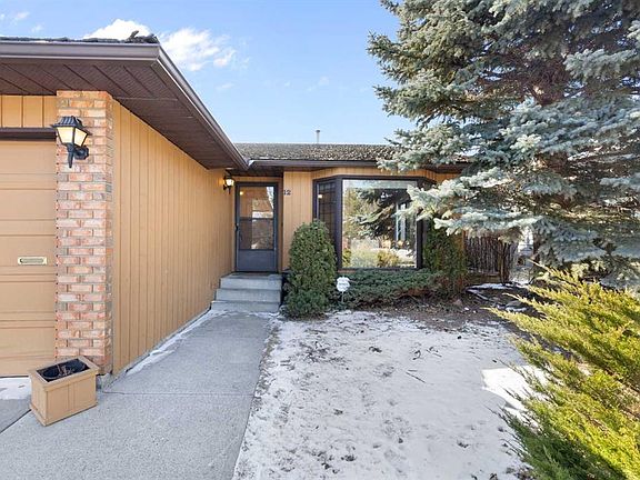 2nd image of 12 Castlefall Rd NE