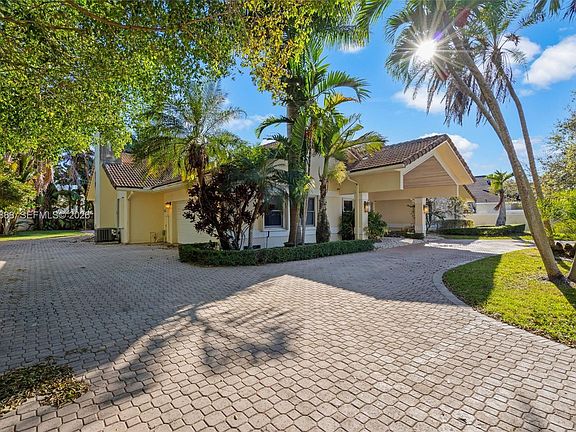 4th image of 9930 SW 145th St