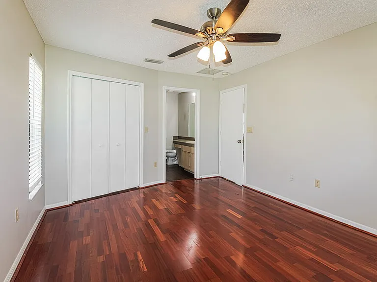 11479 Cavern Rd — Photo 9